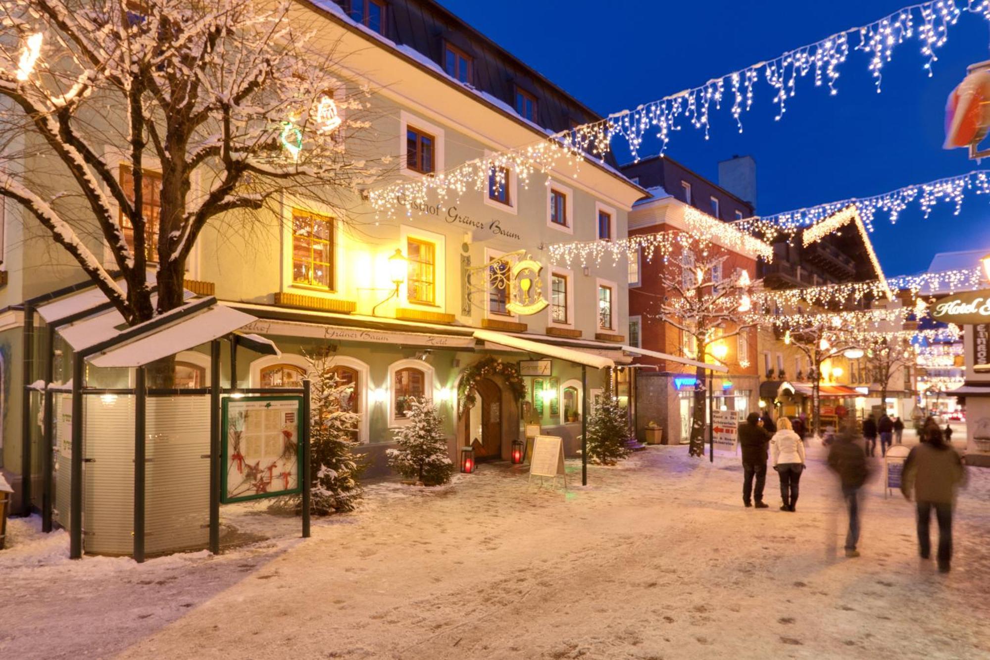 Hotel Gruener Baum Zell am See Exterior photo