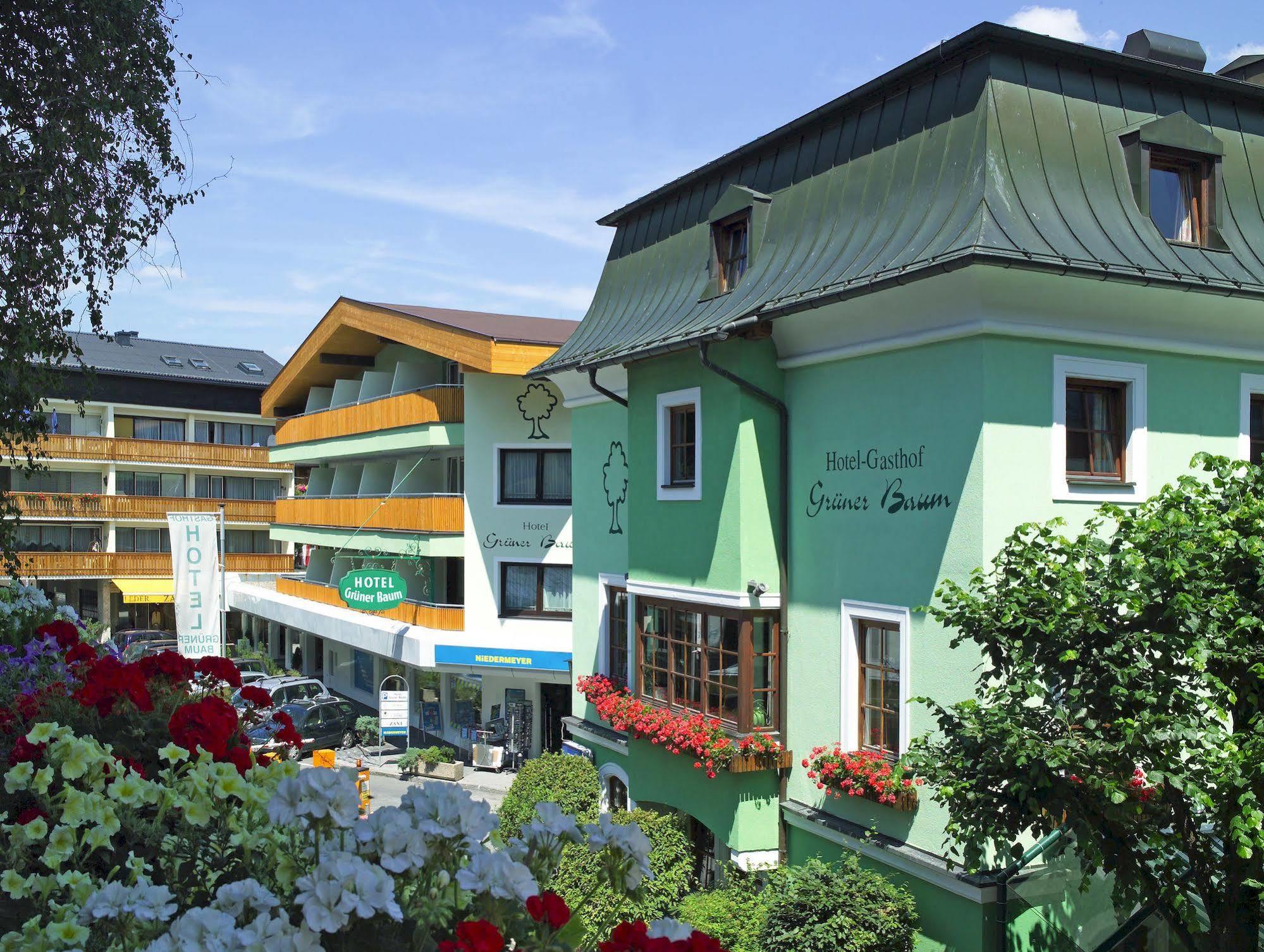 Hotel Gruener Baum Zell am See Exterior photo