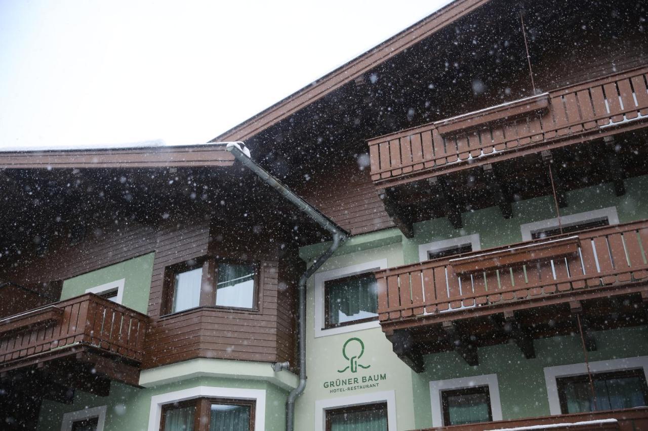 Hotel Gruener Baum Zell am See Exterior photo